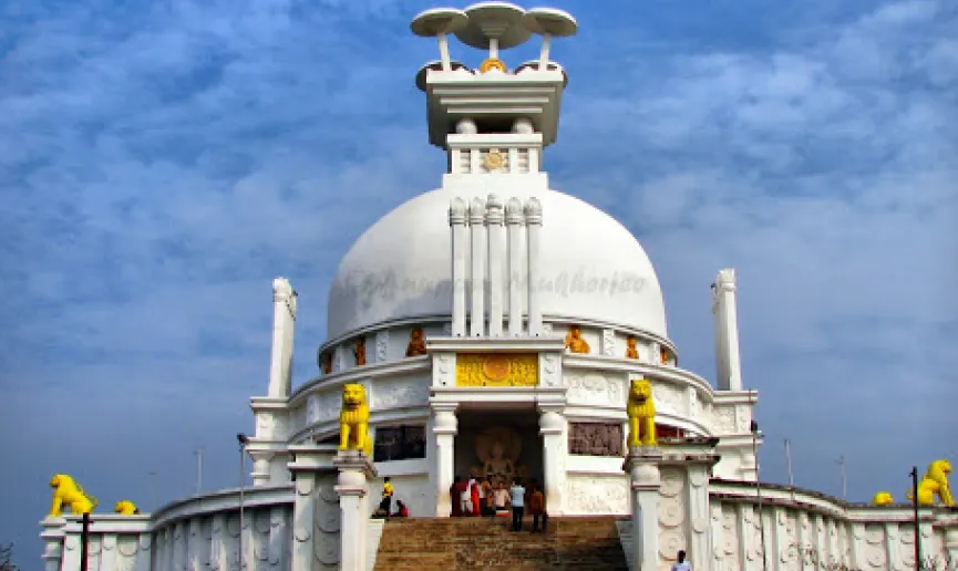 Dhauli Hill Shanti Stupa